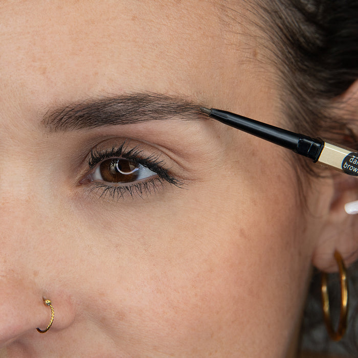 Lápiz de Cejas Kween Eyebrow Precise - Viva la Diva : Dark Brown - 2